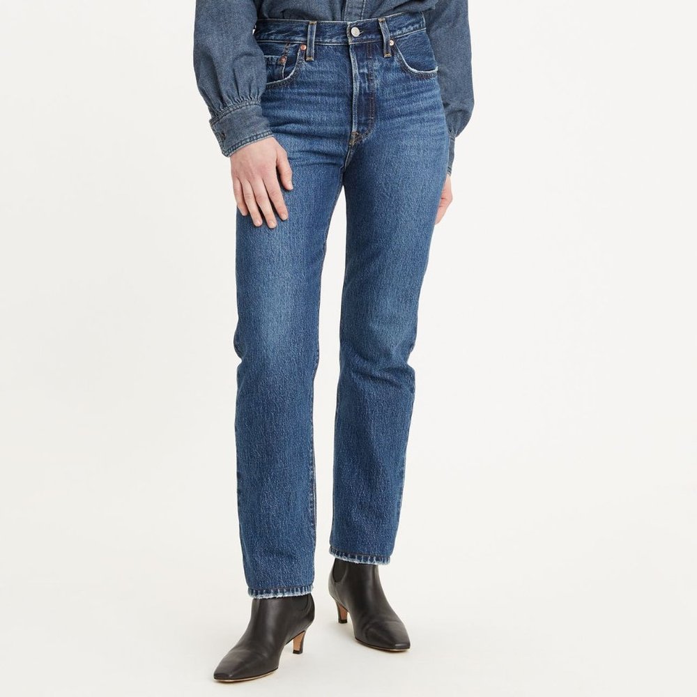 LEVI'S 501 Straight Leg Medium Wash 24 Waist